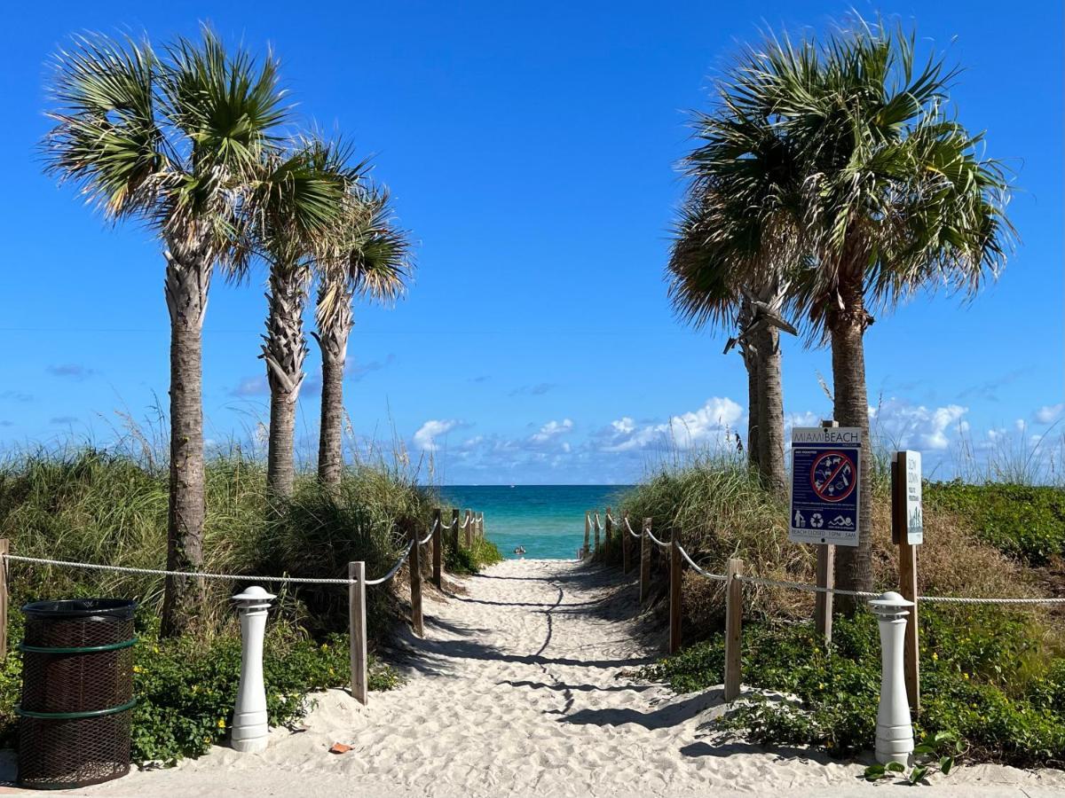 Beautiful Studio In A Seafront Condo Miami Beach Bagian luar foto