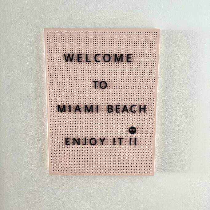 Beautiful Studio In A Seafront Condo Miami Beach Bagian luar foto